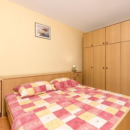 Apartment Branka Tisno Exterior photo