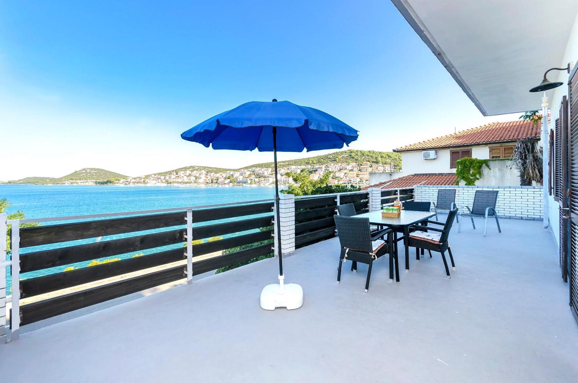 Apartment Branka Tisno Exterior photo