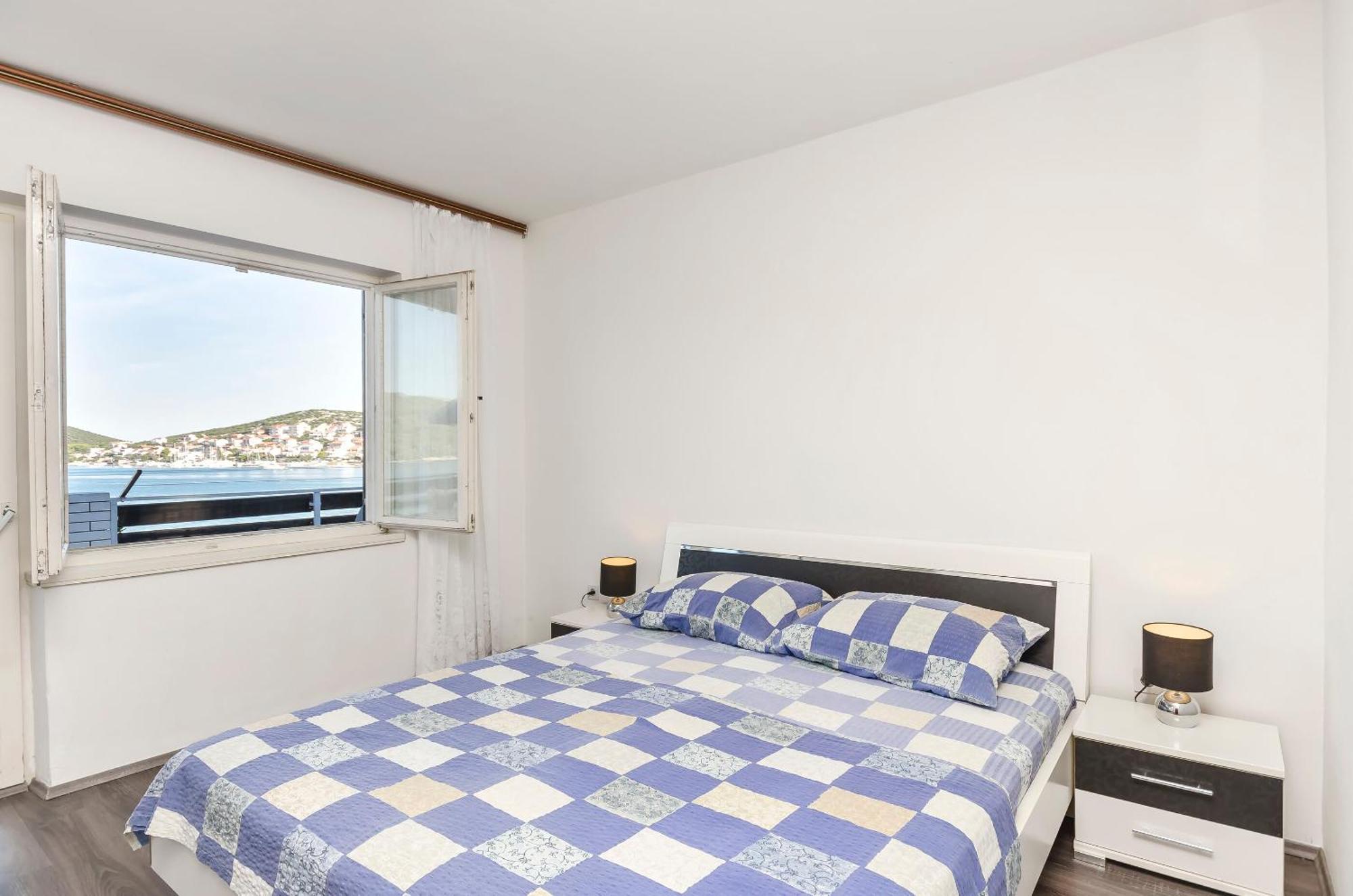 Apartment Branka Tisno Exterior photo